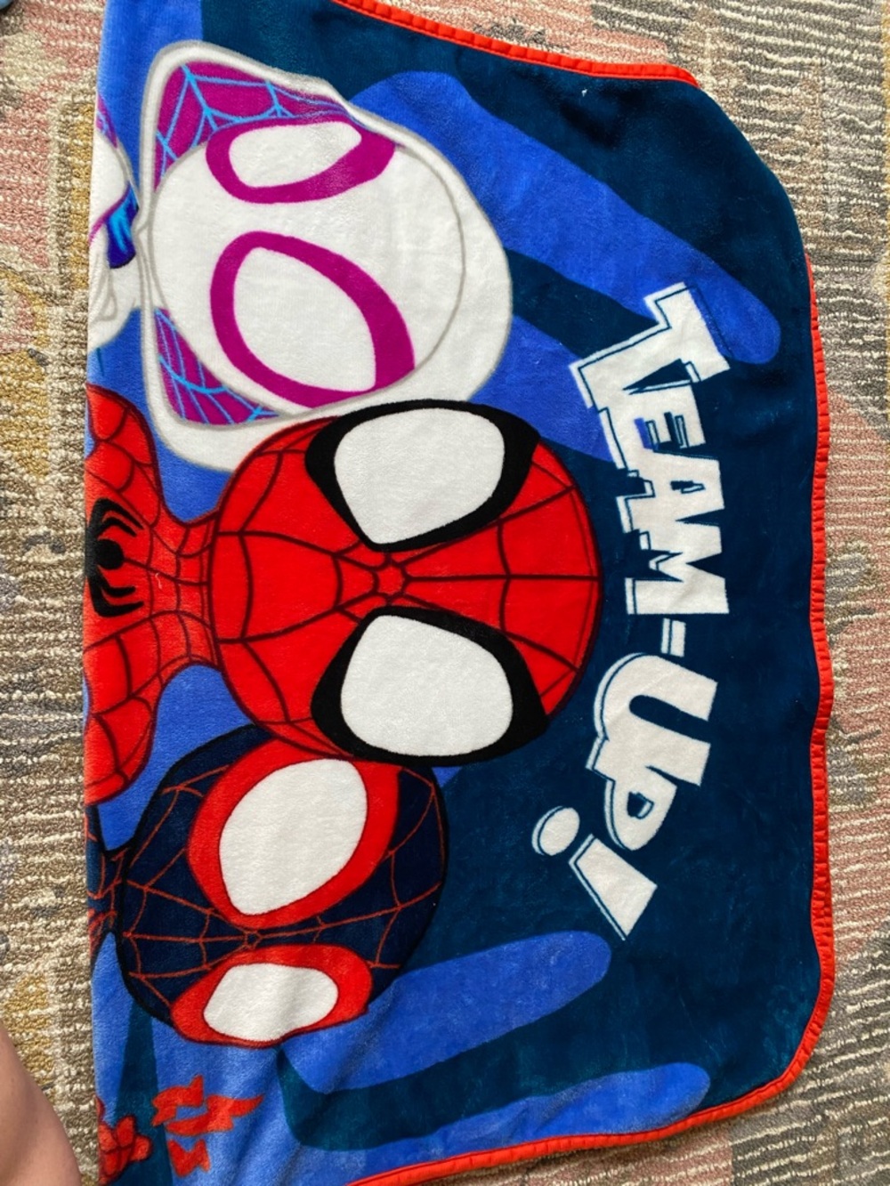 Marvel Spidey & Friends Plush Throw - Red, Blue